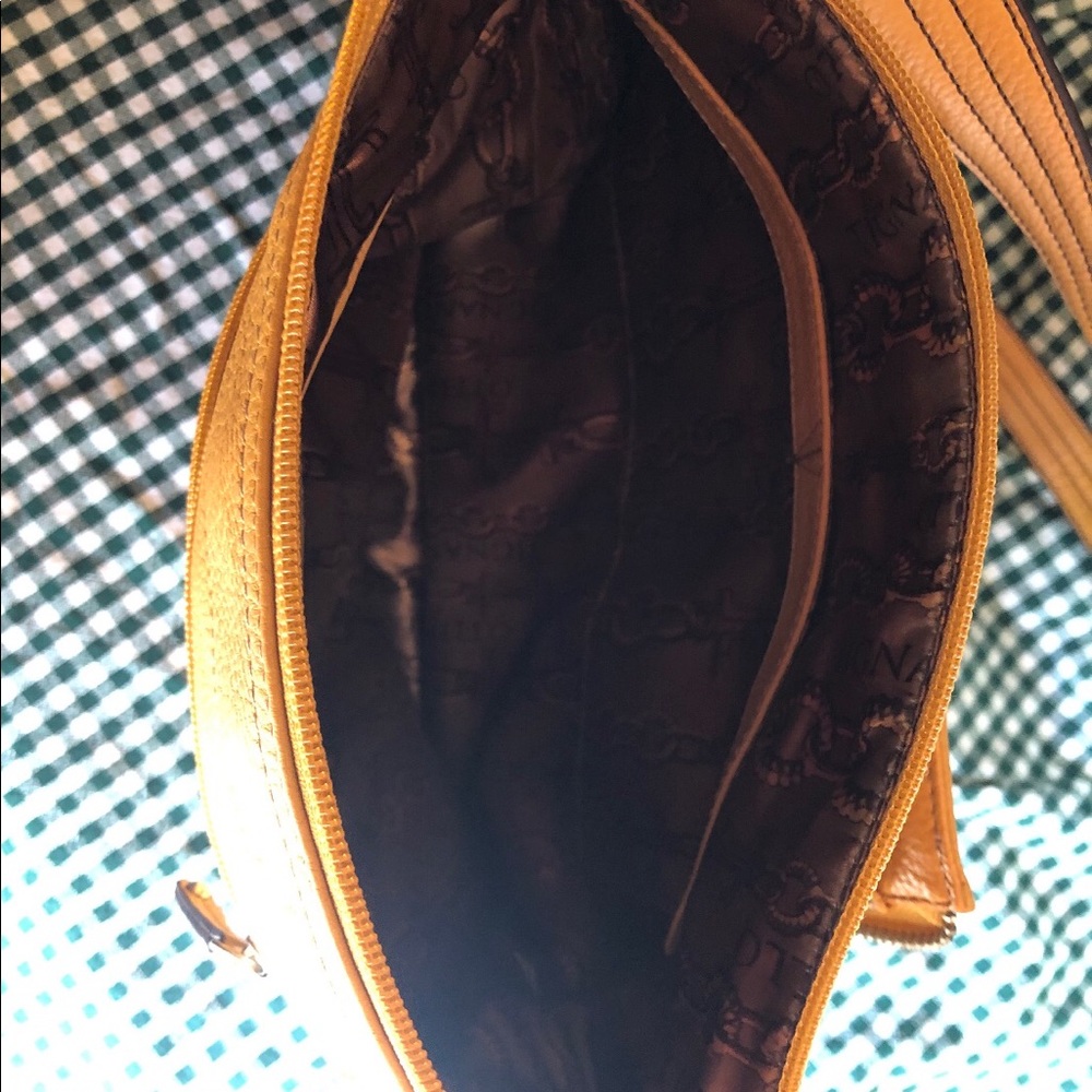 Purse - Picture 3 of 3